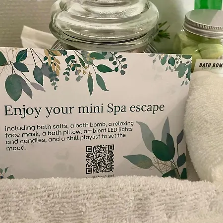 Botanic Escape With Balcony & Candle Bath Ritual - Pets Welcome